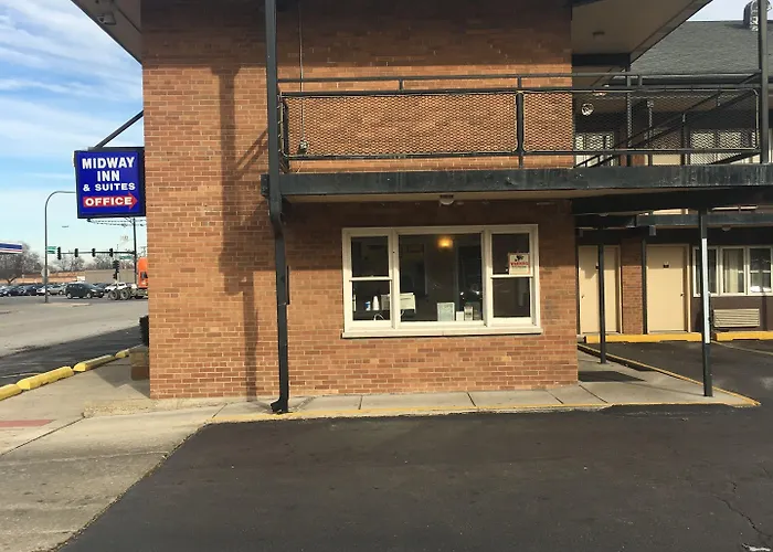 Midway & 2* Oak Lawn